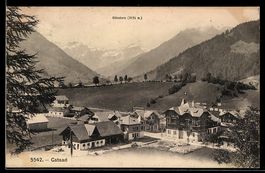 AK Gstaad, Ort mit Hotels und Bergpanorama