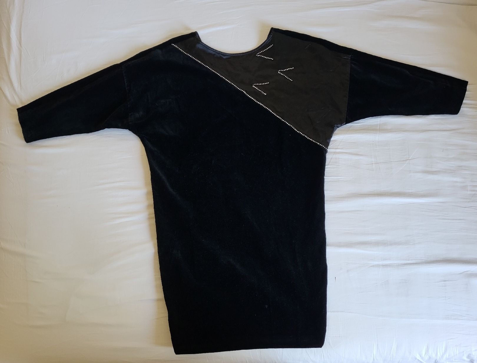Vestiti: Elegantes Vintage '70-'80 Samtkleid schwarz – Usato da Zürich venduto da sahaara01 7