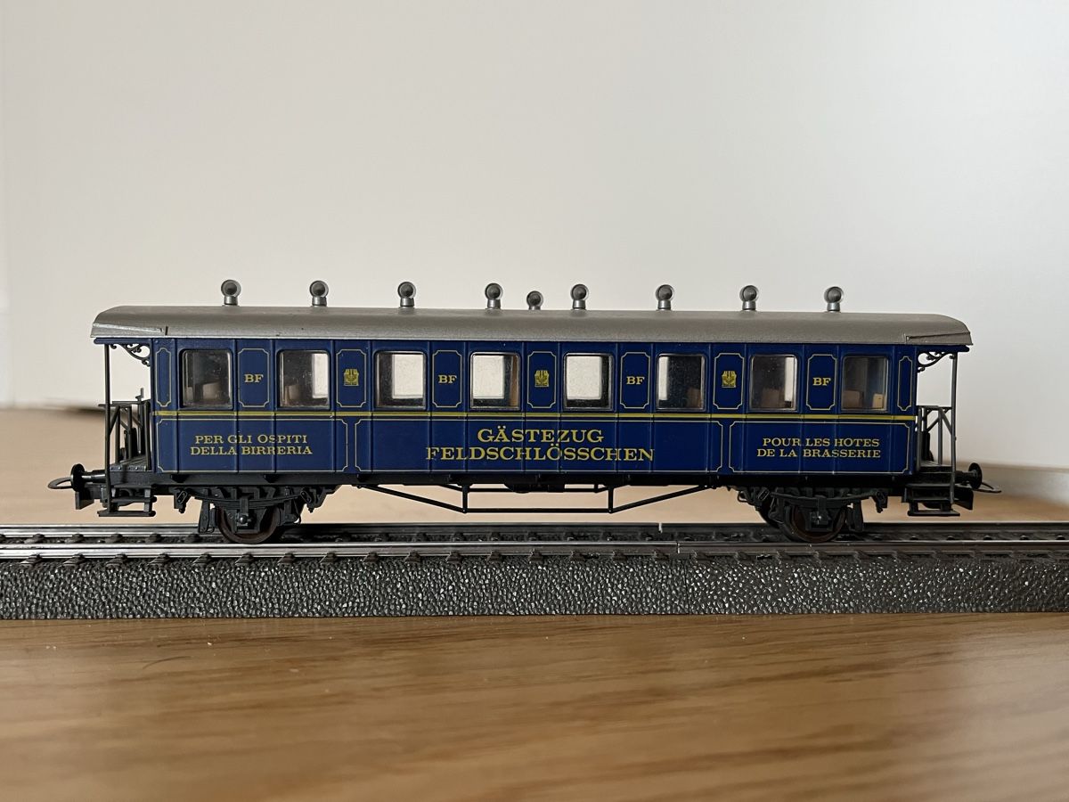 Liliput Modellini di ferrovie: Gästezug Feldschlösschen Liliput – Usato da Basel venduto da Re620_11627 1