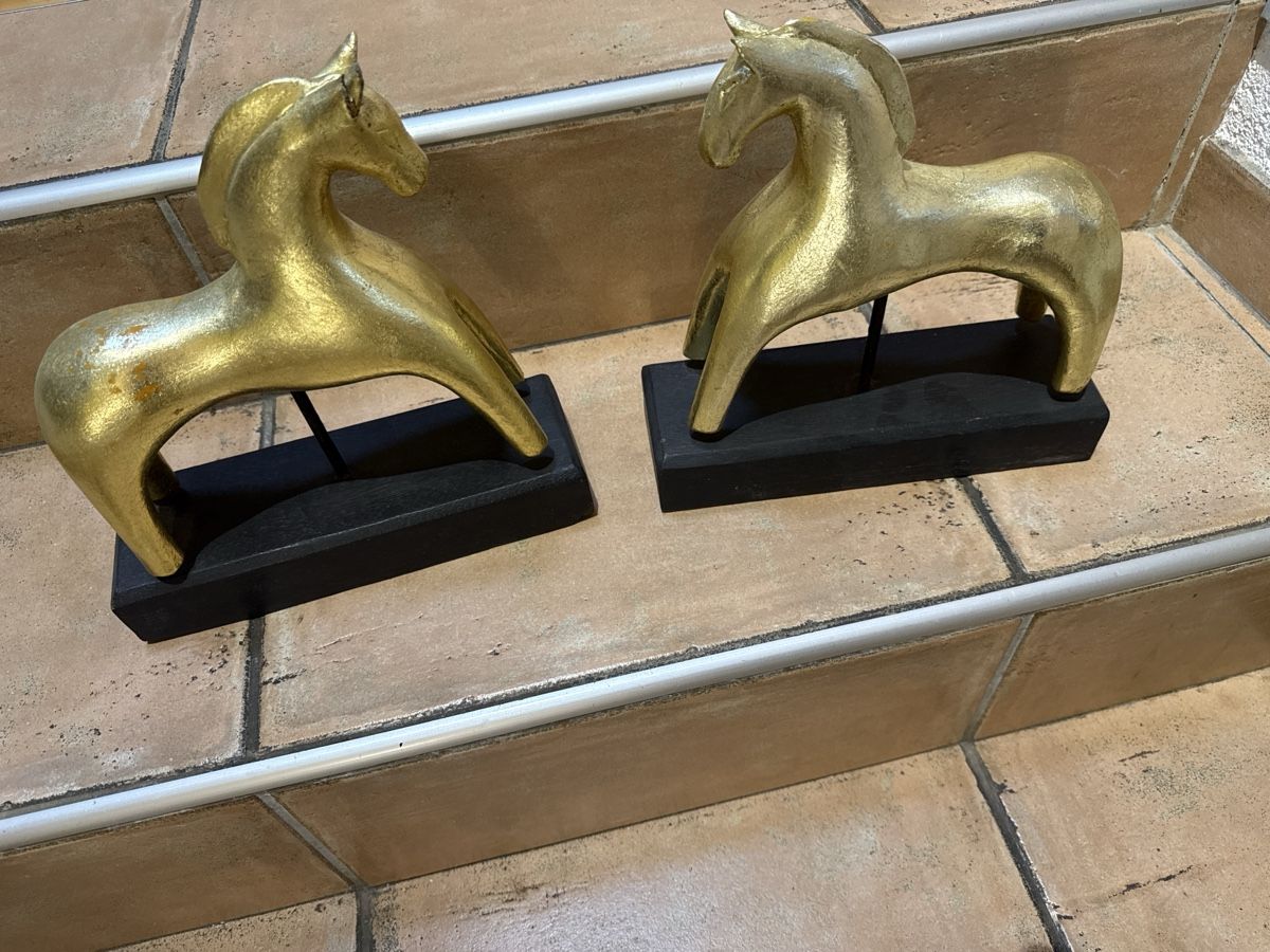 Sculture & Statue: Pferde Figuren – Usato da Horriwil venduto da Carrera68 1
