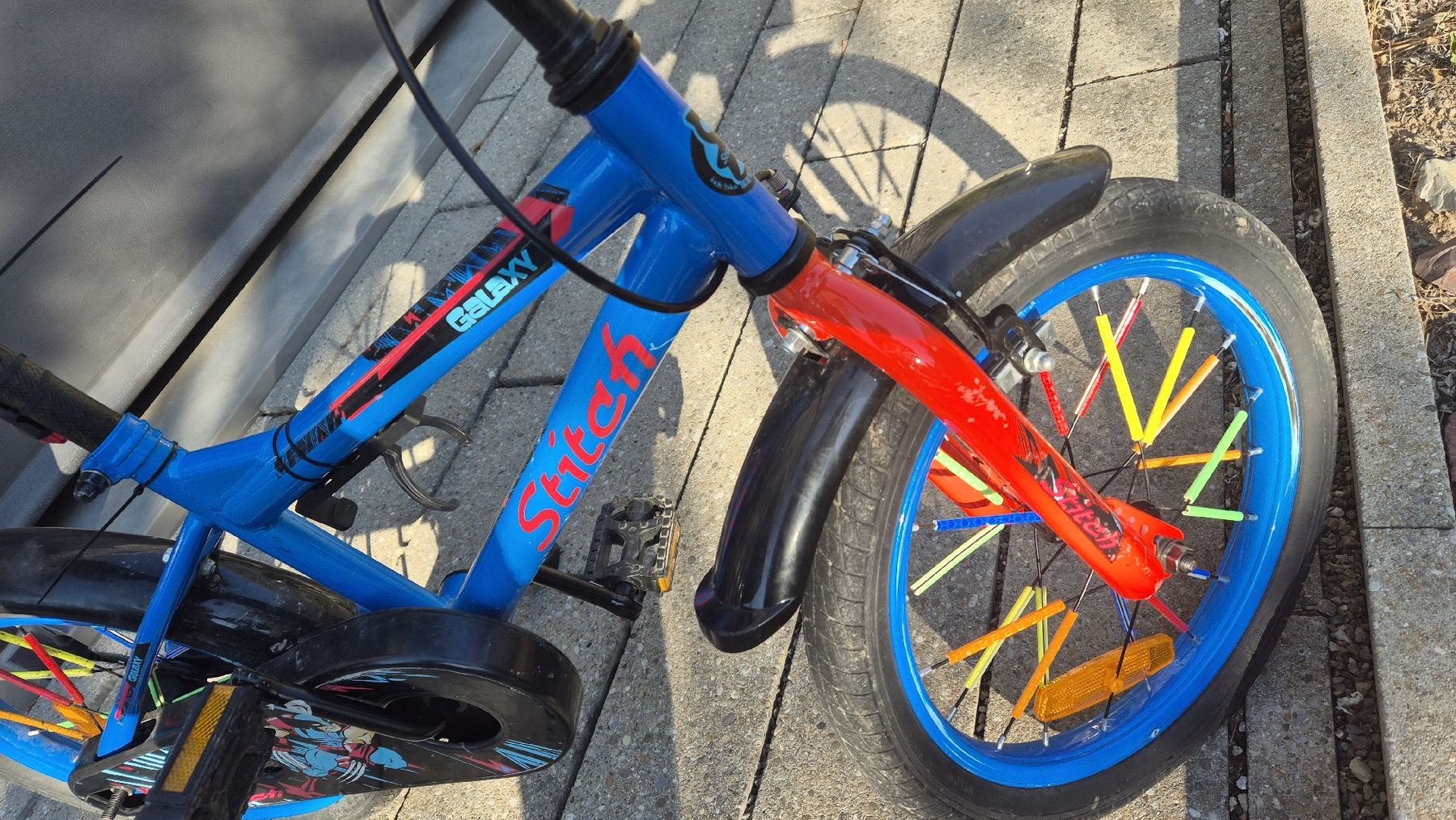 Biciclette: Gebrauchtes kindervelo 16 zoll – Usato da Fahrweid venduto da Biji77 2
