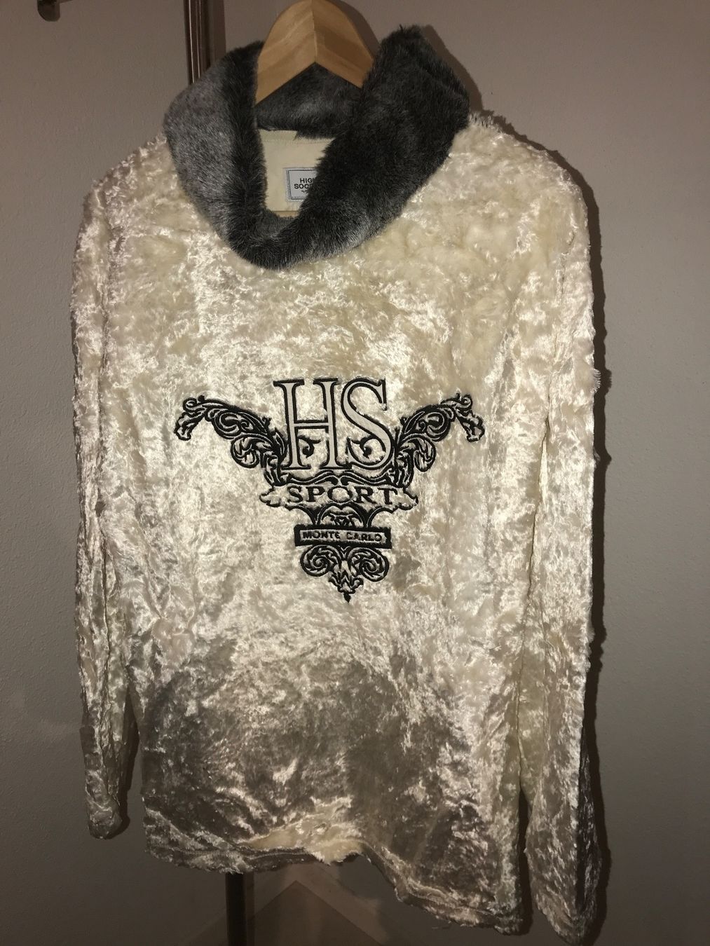 Maglioni & Felpe: Ski Pullover High Society Fake Fur L – Usato da Eschikofen venduto da sra_6qbm