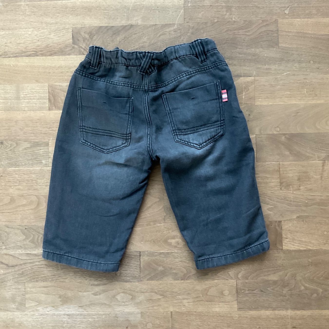 Pantaloni: Kurze Hose, anthrazit, Gr. 152 – Usato da Wattwil venduto da Marlan3 1