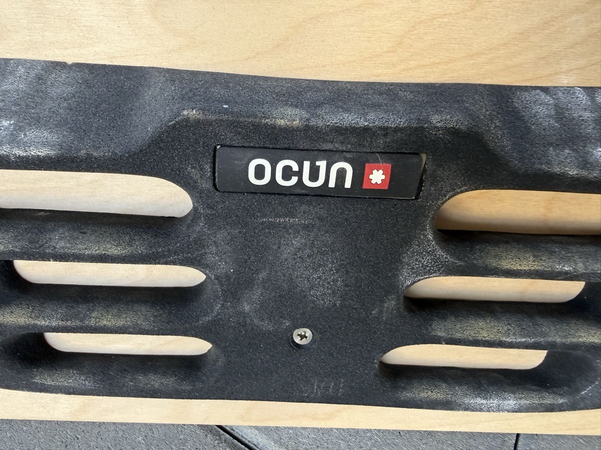 Murs & prises d'escalade: OCUN Finger Board - Trainingsboard   – D'occasion à Egg b. Zürich par Flummi