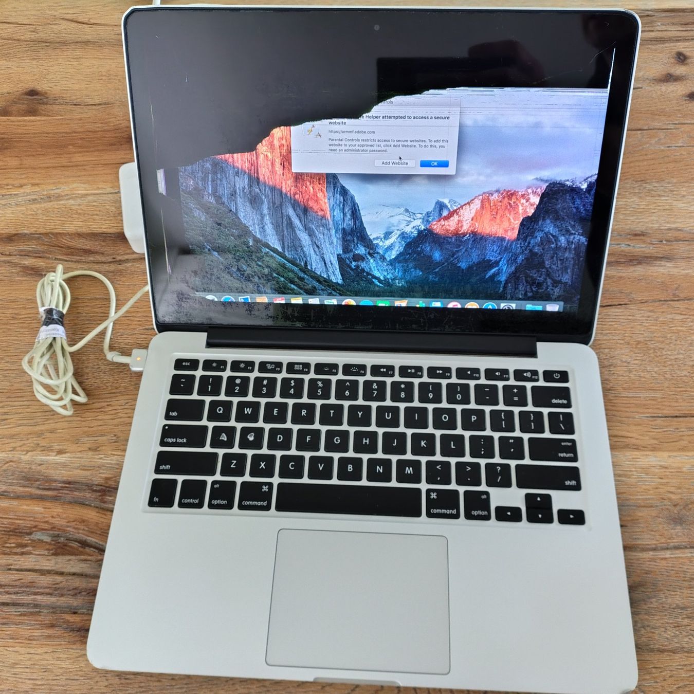 Apple Notebooks: MacBook Pro A1502 (Retina, 13", 2015) – Defekt aus Immensee von atlantic_journier