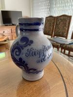 Steinzeug-Weinkrug mit Spruch