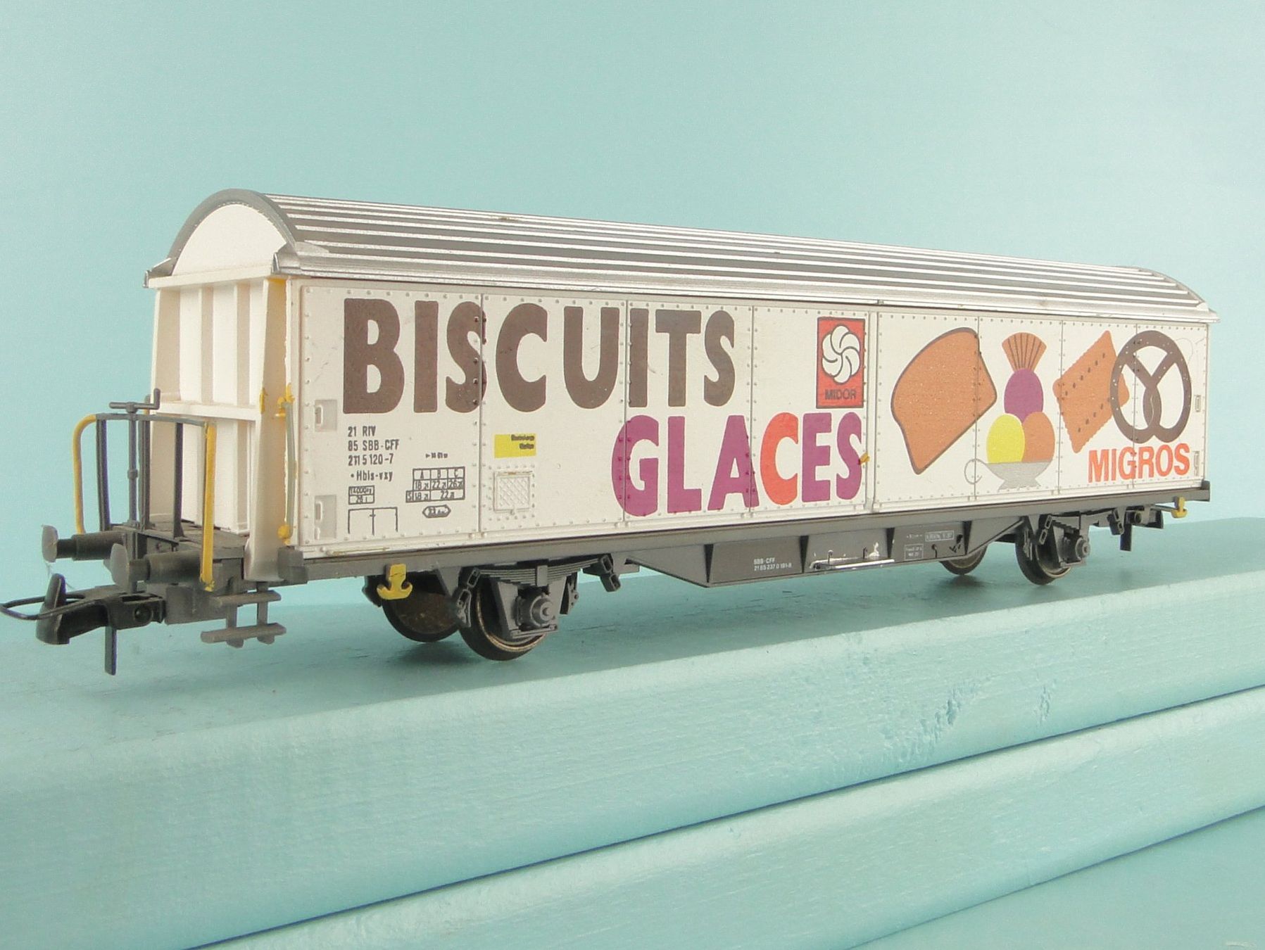 Roco Modellini di ferrovie: Roco SBB Hbis Bisquit Glaces Migros – Usato da Bülach venduto da cann11