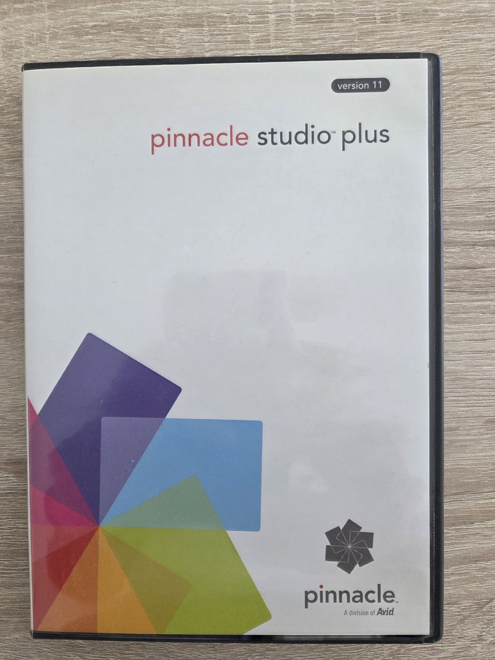 Pinnacle Software: PINNACLE STUDIO PLUS – Usato da Melano venduto da tata03