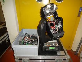 Moving Head Varilite VL-3000 Spot defekt Ersatzteilspender