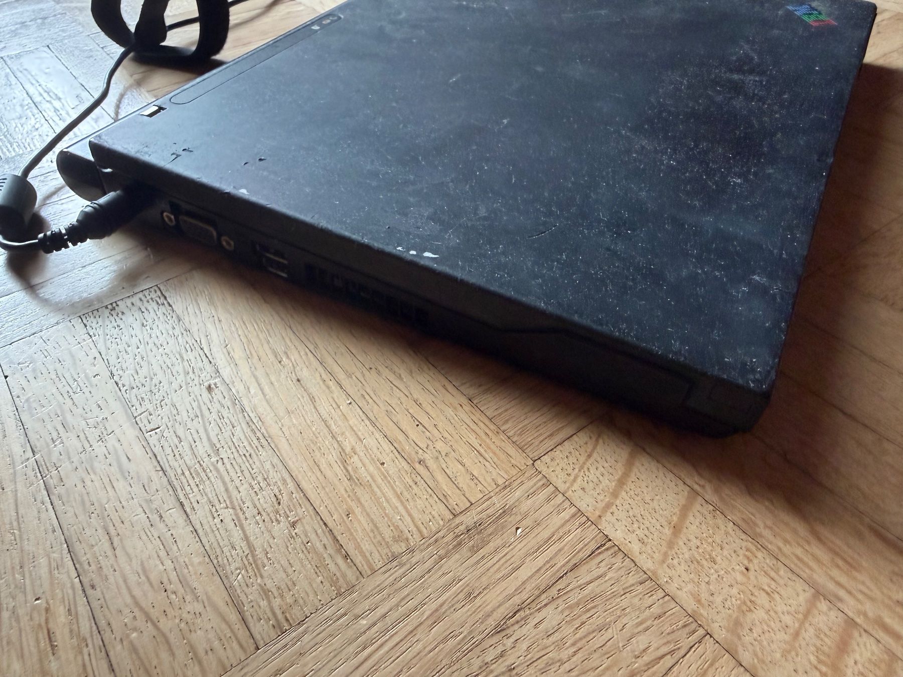 IBM Notebook: IBM ThinkPad X40 1.5GHz Windows XP – Usato da Adliswil venduto da synchrot 4