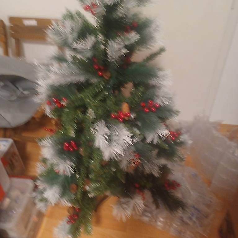 Alle Dekorationen: Künstlucher Weihnachtsbaum  – Gebraucht aus Hergiswil NW von Delfin7730 1
