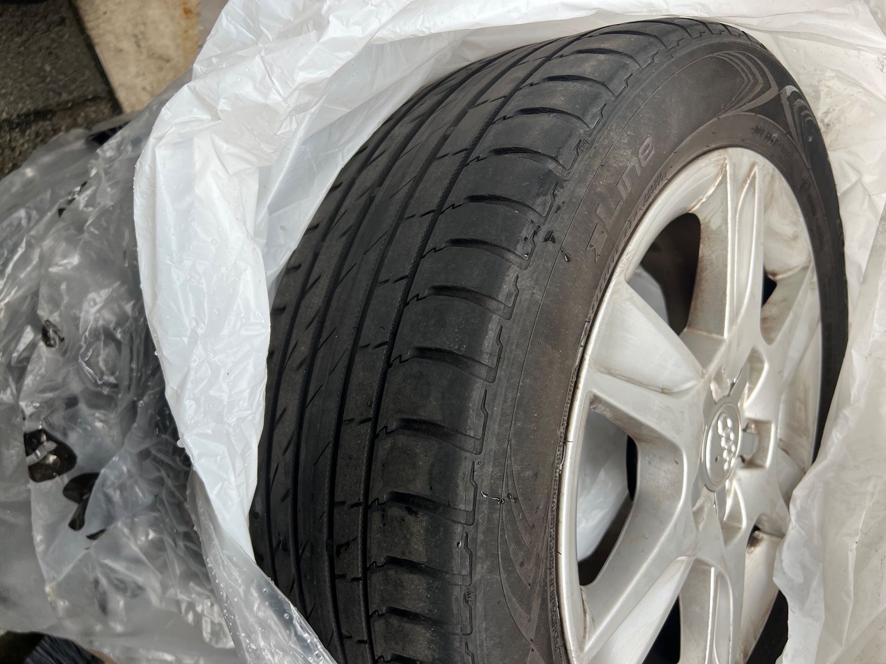Audi Cerchioni: Komplett Reifen Audi – Usato da Wattwil venduto da BMW36 1