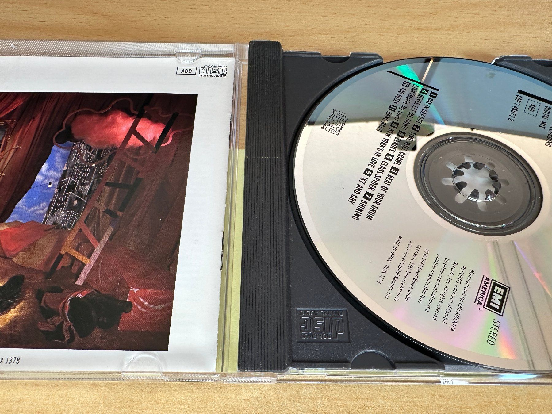 CD: David Bowie – Never Let Me Down – Usato da Rikon im Tösstal venduto da Alpenmutz 2