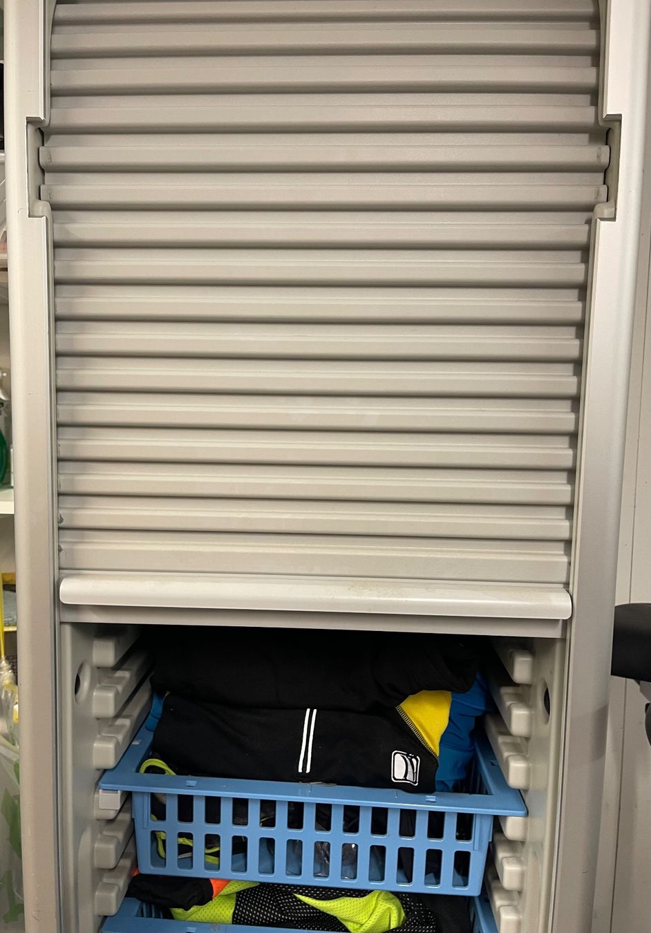 Banconi: Rollcontainer mit Schubladen, Top Zustand, Grau, Rollbar – Usato da Kirchdorf AG venduto da TiggiMattes