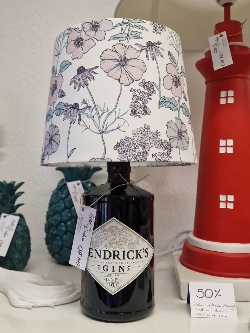 Lampen: Hendrick's Gin Lampe – Neu und originalverpackt aus Schaffhausen von AtelierPudesco