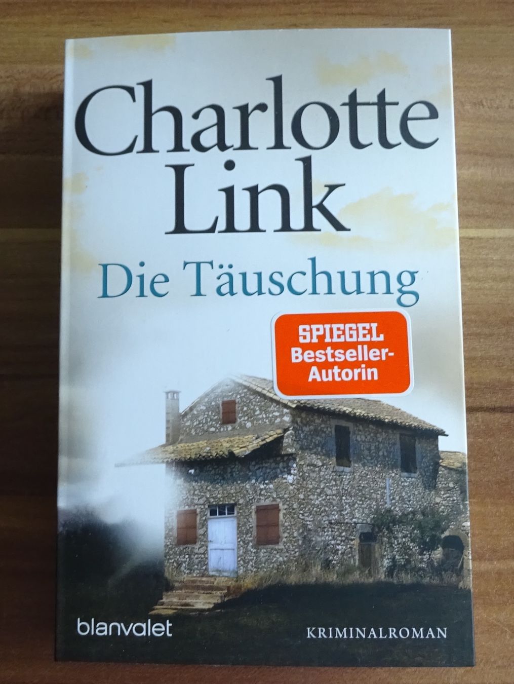 Libri: Die Täuschung von Charlotte Link – Nuovo (secondo la descrizione) da Wagenhausen venduto da M.Sieg