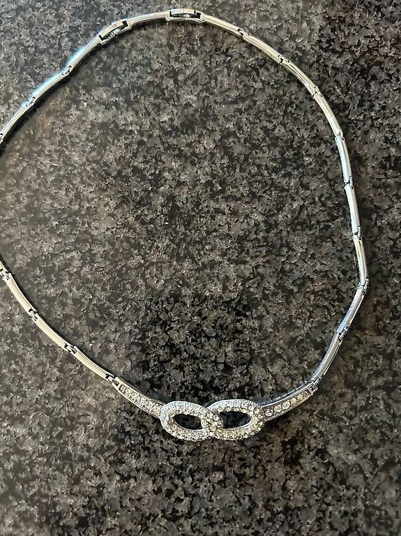 Colliers: Swarovski Kette – D'occasion à Allschwil par Haffelow 1