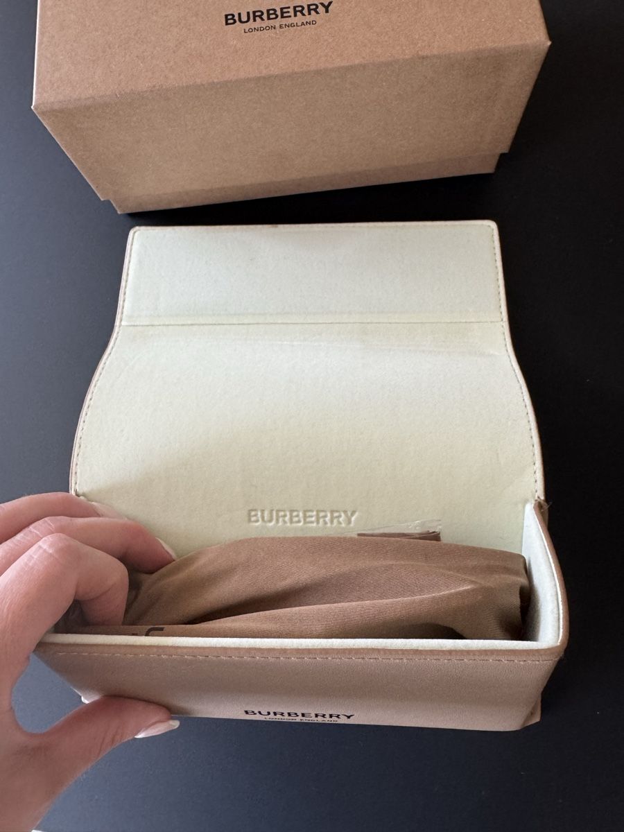 Burberry Occhiali & Lenti: Lunettes de soleil Burberry – Nuovo (secondo la descrizione) da Davos Platz venduto da taja2 8