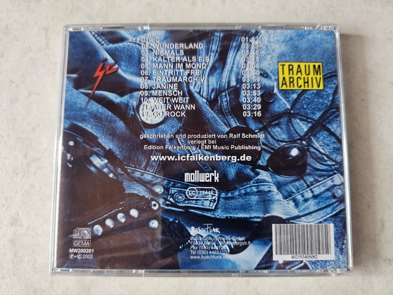 CD: IC  -  Traumfabrik  /  Fabrikneu – Nuovo e nell'imballaggio originale da Schneisingen venduto da backstore24 1