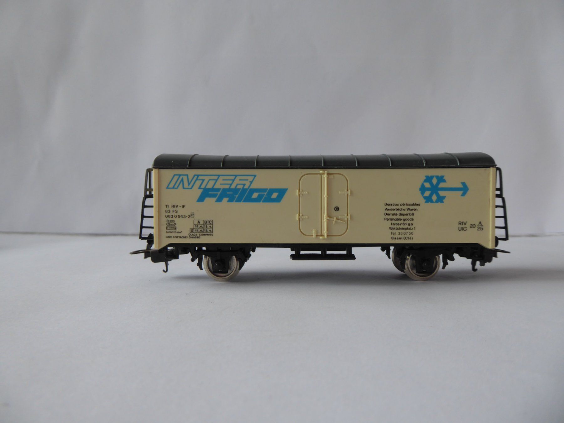 Lima Modellini di ferrovie: Schöner Lima H0 SBB Güterwagen Inter Frigo – Usato da Turbenthal venduto da Panau 1