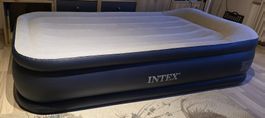 Intex Luftbett 620R‑III – wenig gebraucht, inkl. Pumpe