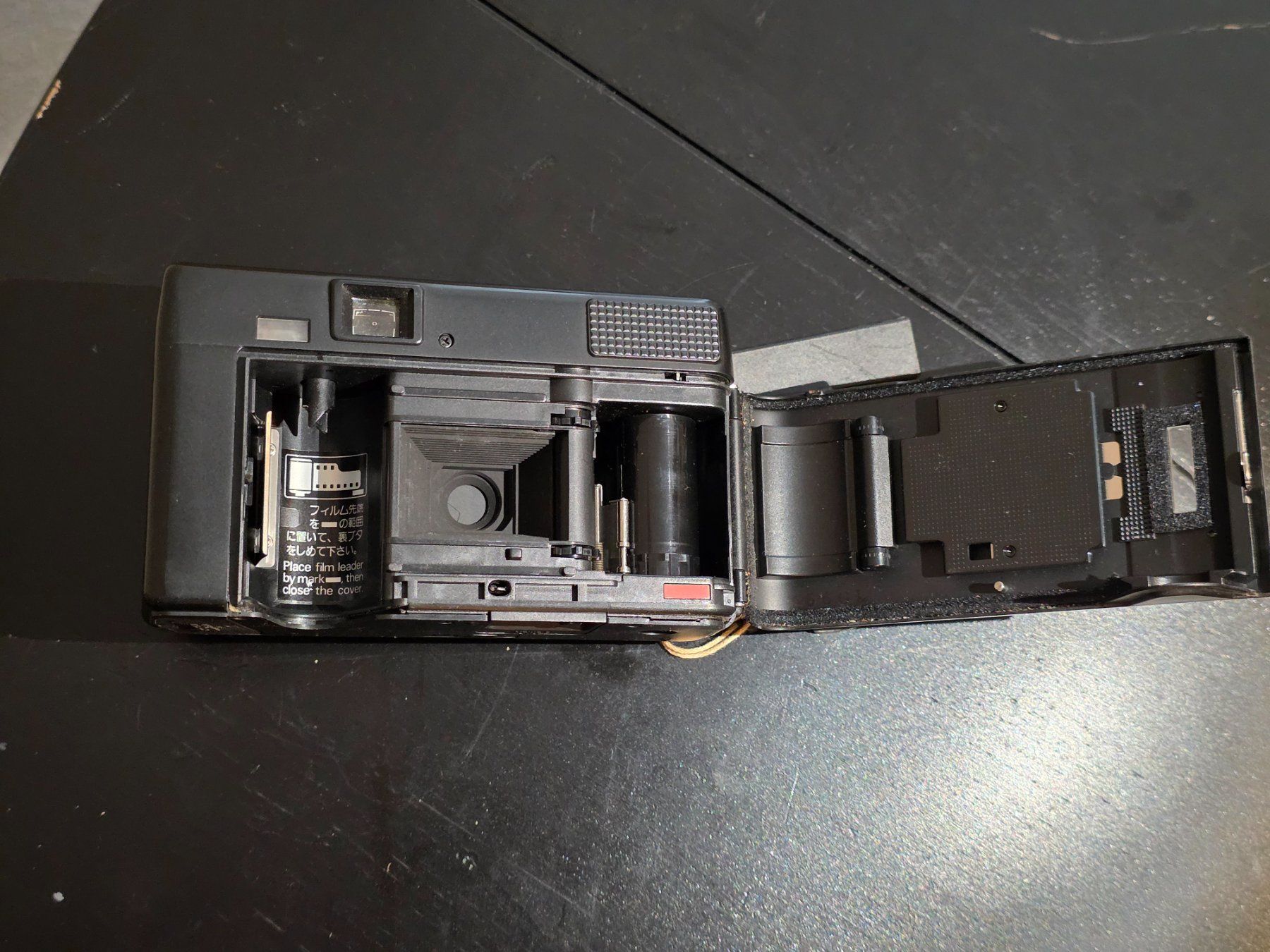 Nikon Kamera: Nikon AF L35 AF Kompaktkamera Kleinbild 35mm – Defekt aus Dietikon von deineSolutions 5