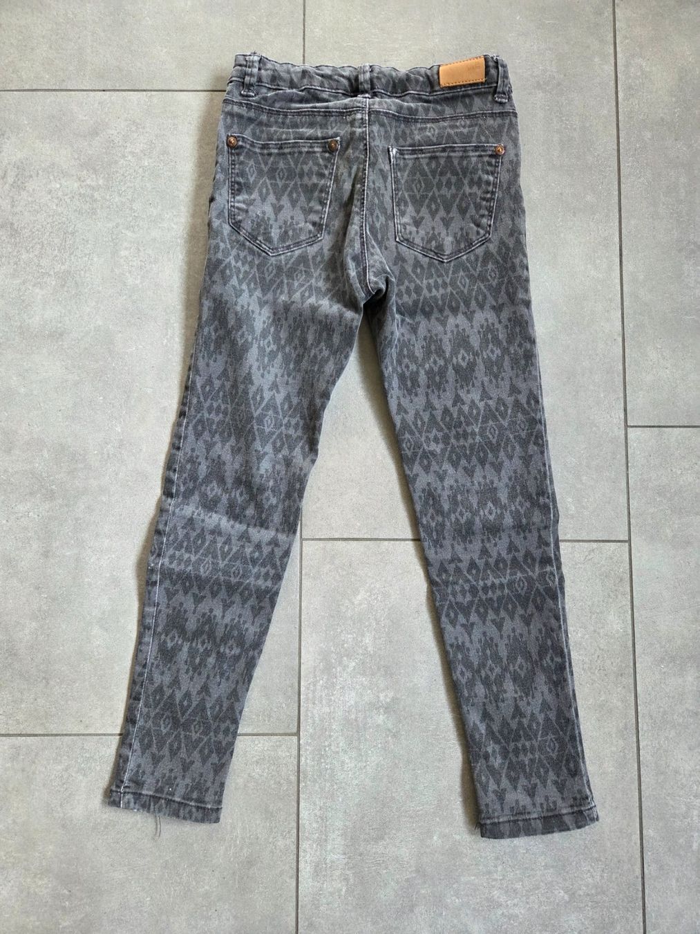 Zara Pantaloni: Hose von Zara Grösse 122 – Usato da Wiesendangen venduto da troawus 6