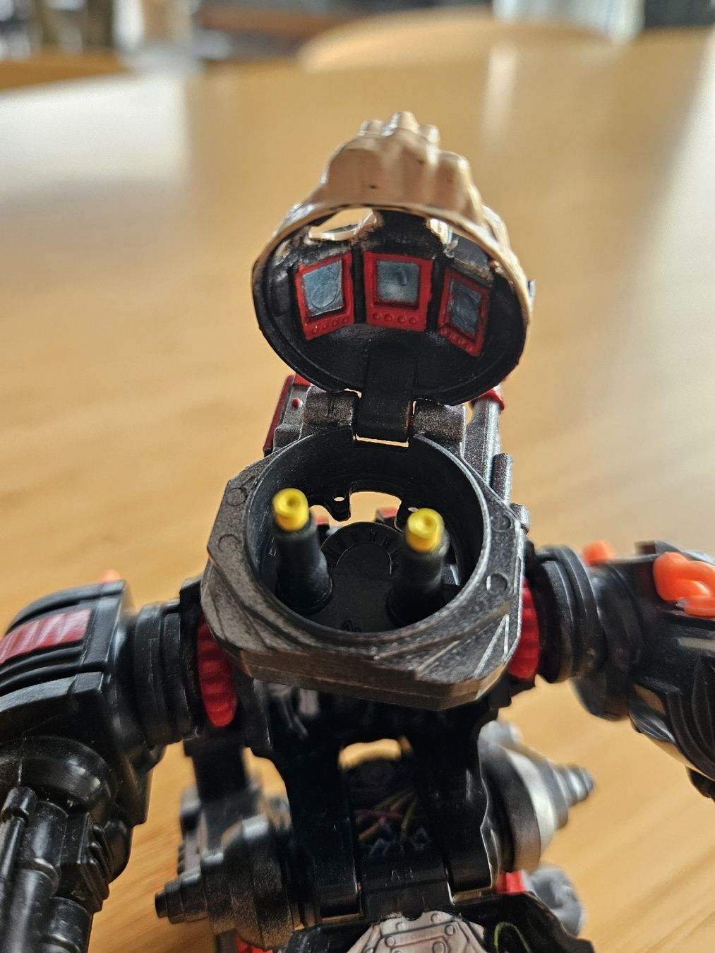 Figurines: MIGHTY MAX SHUTS DOWN CYBOT 1994 – D'occasion à Sarnen par rockola02 3