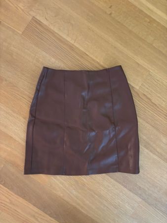 Kunstleder-Rock, braun, Gr. 34 (XS), sehr guter Zusta