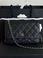 Classic Chanel WOC Cavier schwarz Leder Damen Tasche