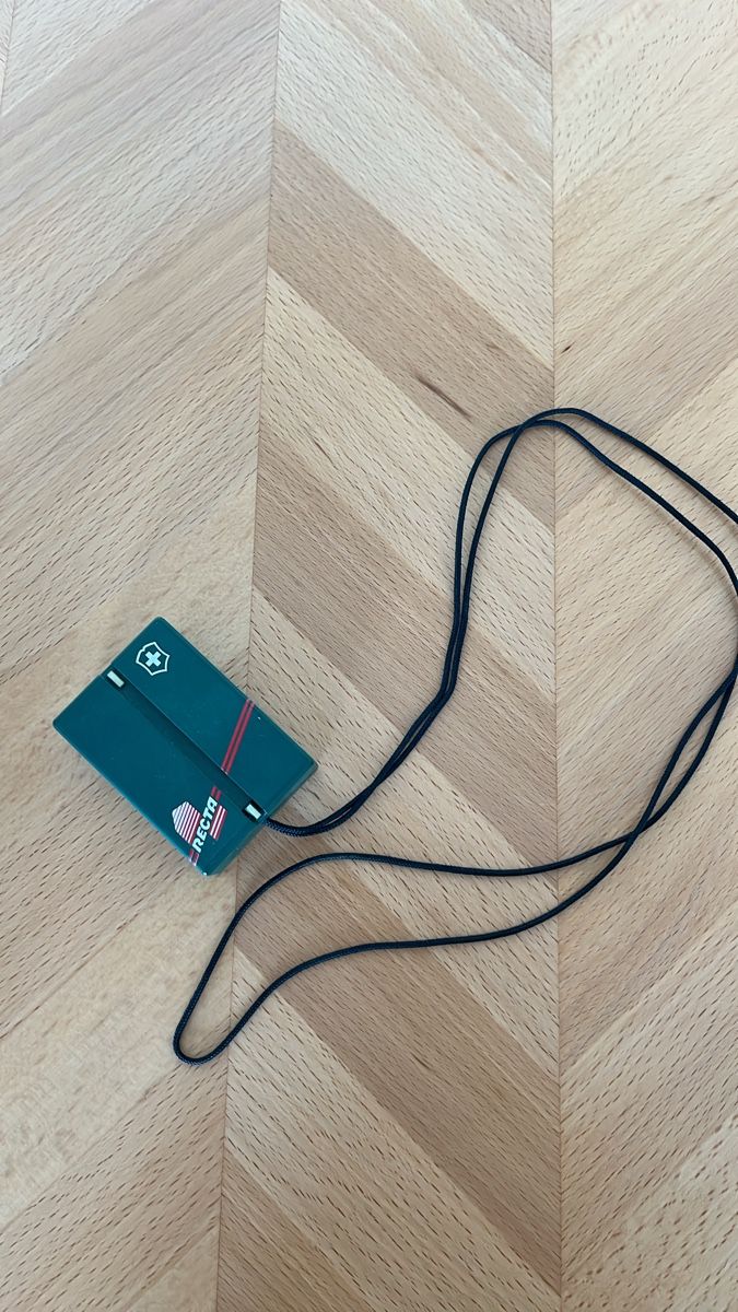 Recta GPS & Messgeräte: Recta Kompass grün – Gebraucht aus Basel von Regenschein