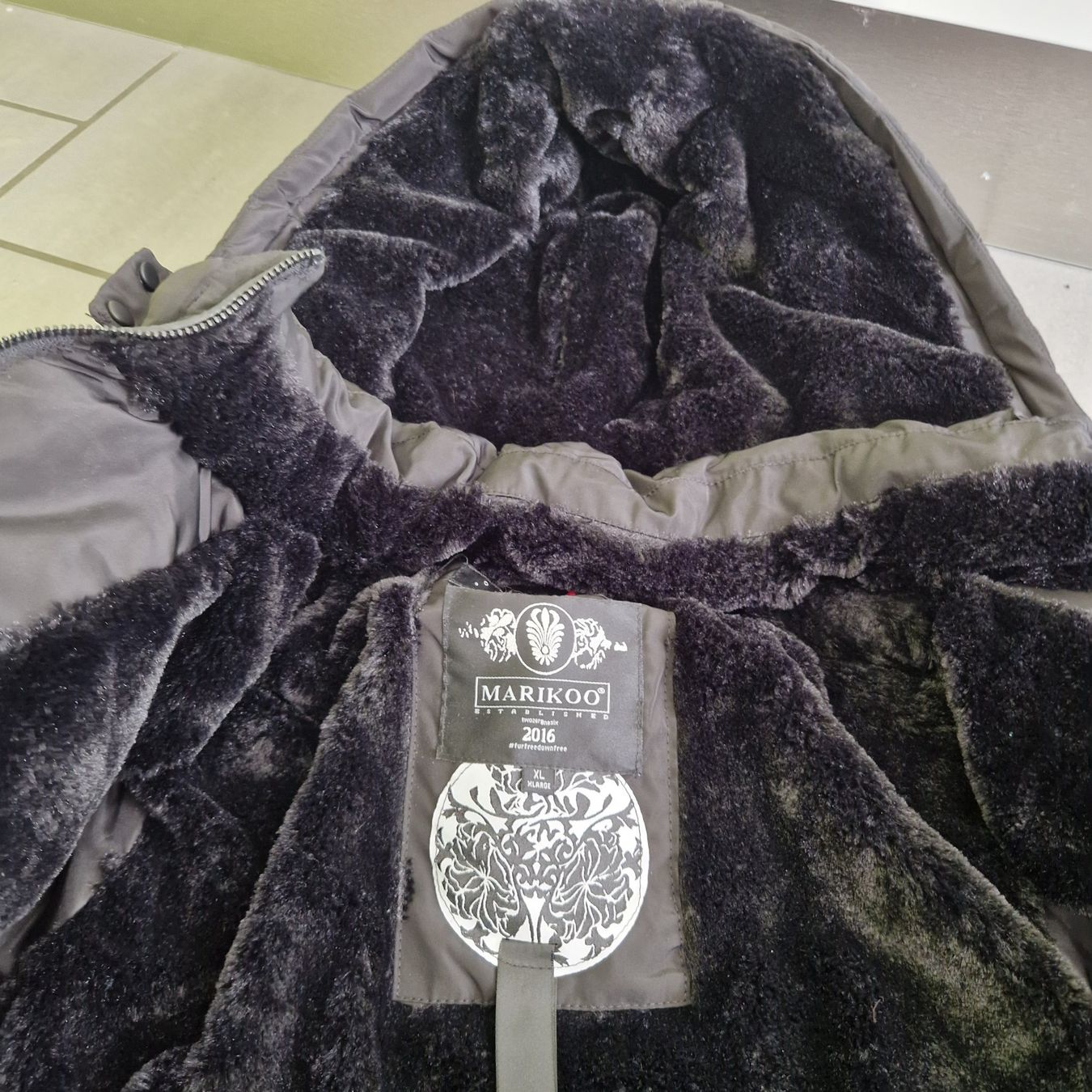 Giacche: Neuwertige Marikoo Damenjacke XL – Nuovo (secondo la descrizione) da Thayngen venduto da Misanthrop01 1