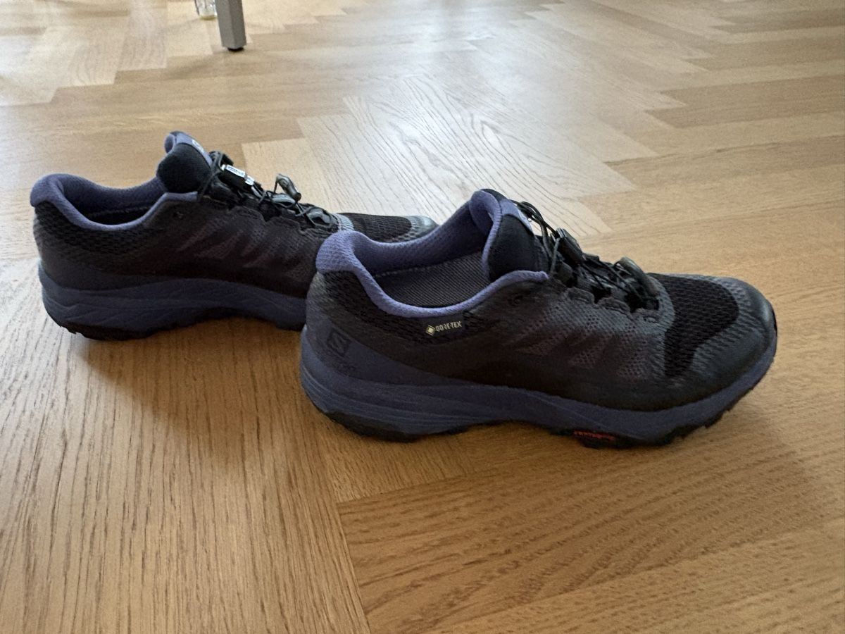 Salomon Chaussures femmes: Salomon Gore-Tex – D'occasion à Bern par nin_y967 1