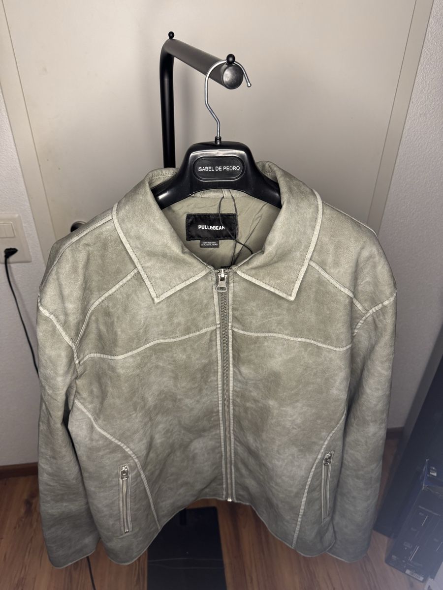 Pull&Bear Giacche: Pull&Bear Faux Leather Jacket Grey XL – Nuovo (secondo la descrizione) da Niederrohrdorf venduto da Joel.S01 1
