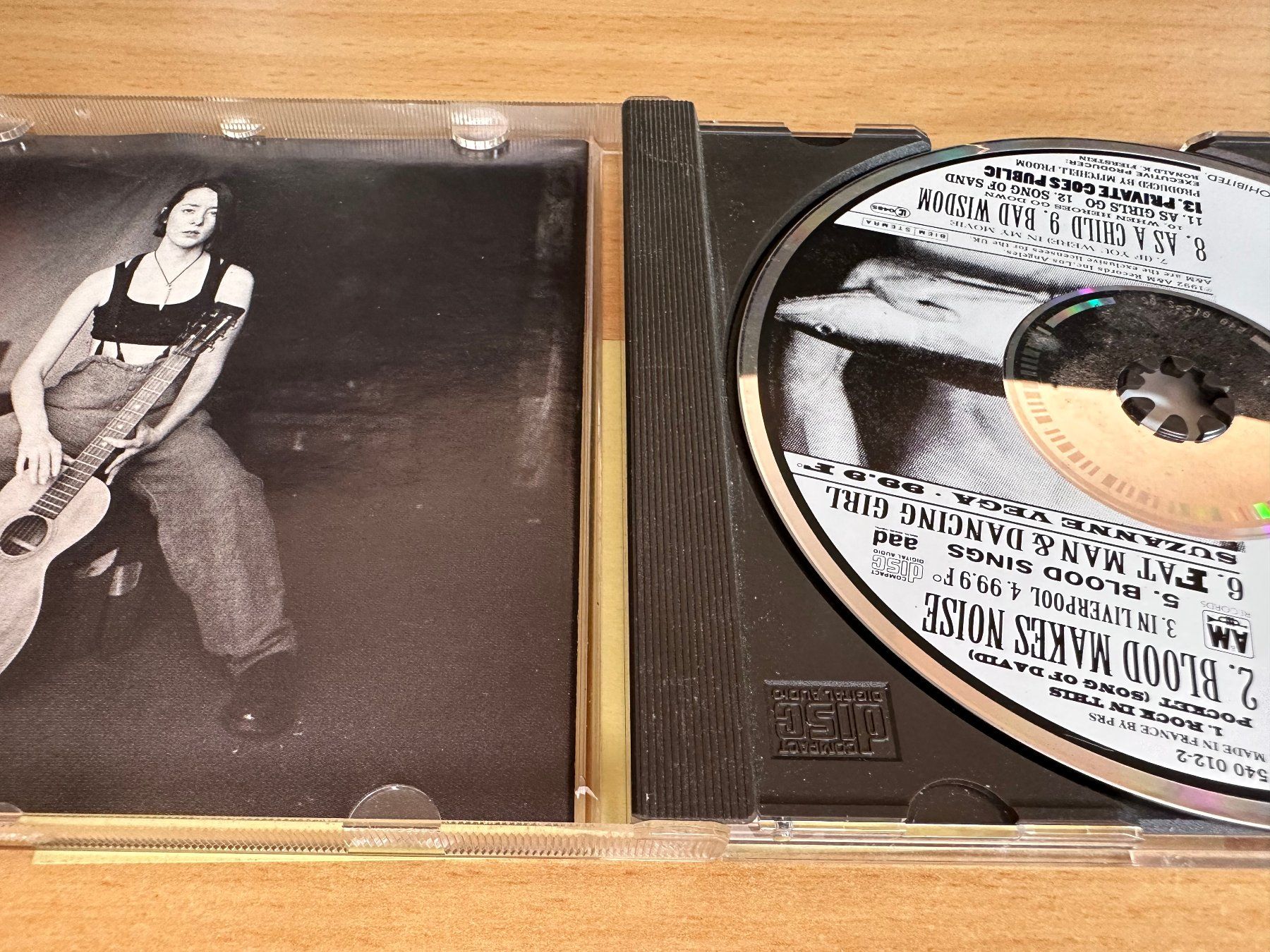 CD: Suzanne Vega – 99.9F° – Usato da Rikon im Tösstal venduto da Alpenmutz 2