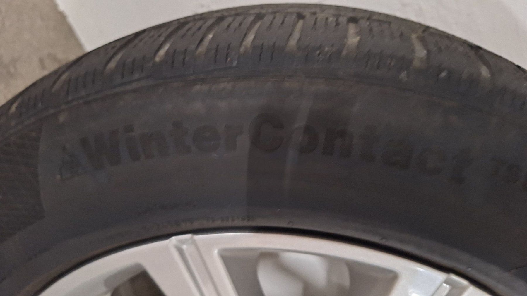 Jaguar Pneumatici & Ruote complete: Winterräder Alu - 235/60/R18 103V Jaguar E-Pace – Usato da Fällanden venduto da Ricardo-Vic 5