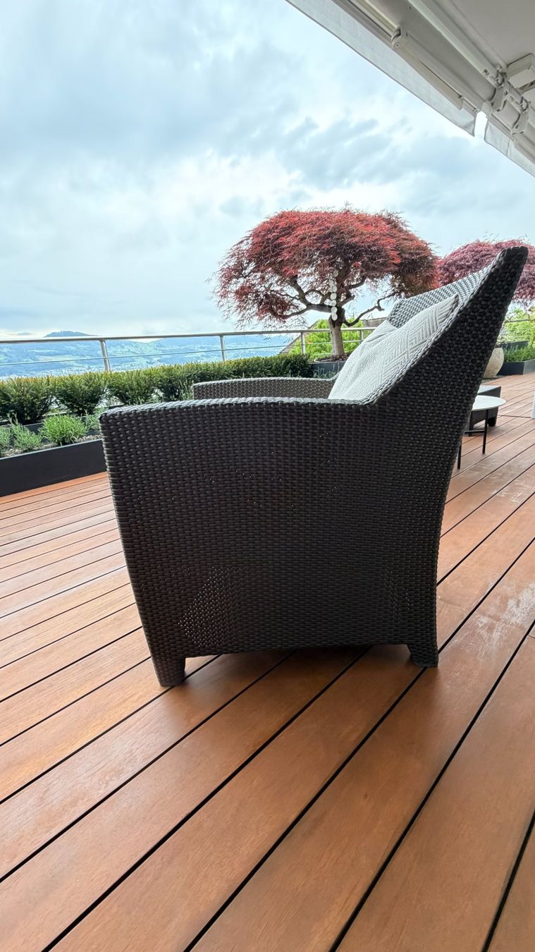 Dedon Poltrone: 2 Dedon Fauteuils mit 2 Sitzhocker und Sitzkissen – Usato da Jona venduto da HBD-Home 2