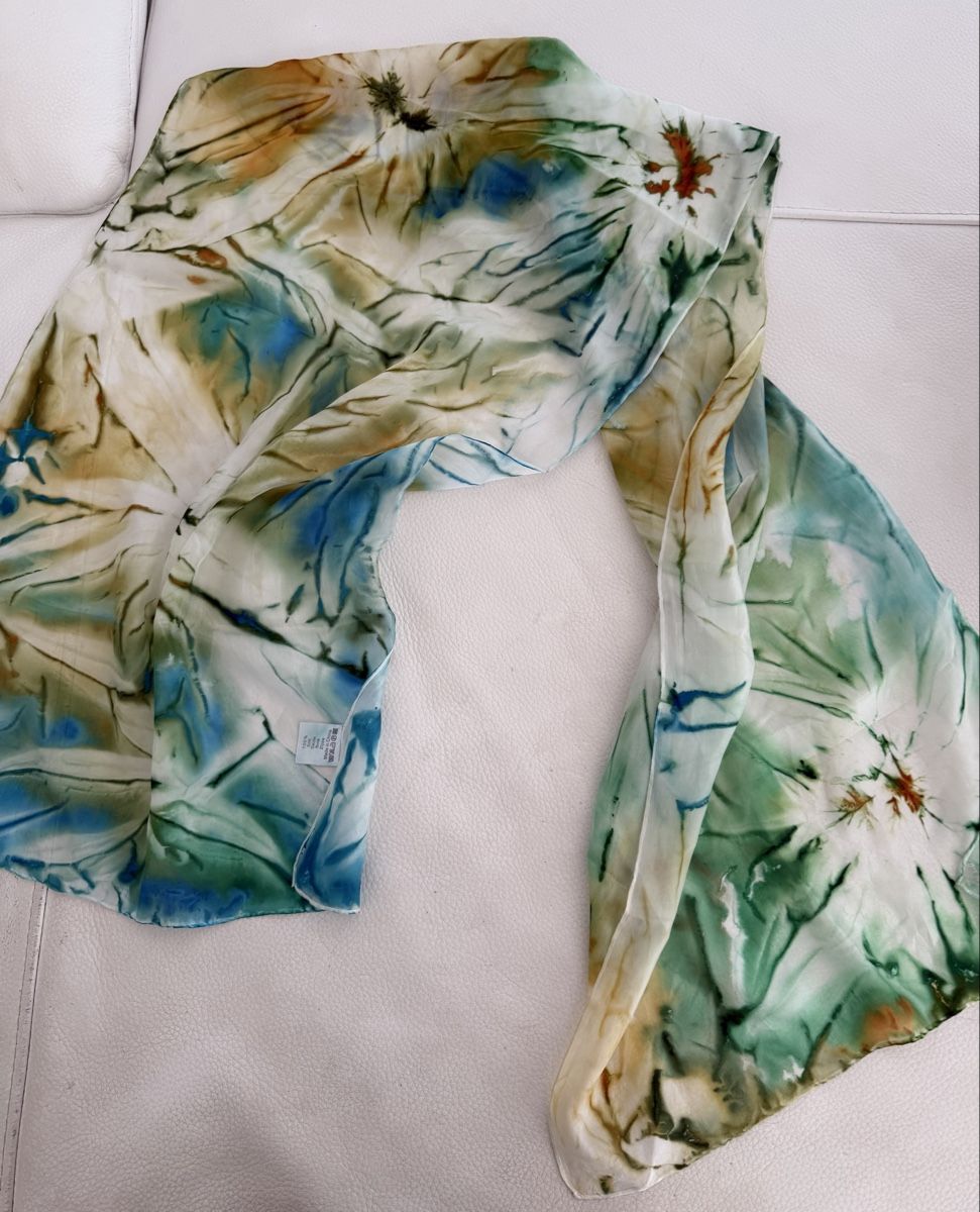 Foulards & écharpes: Seiden Schal 🌸 – D'occasion à Opfikon par Luis144