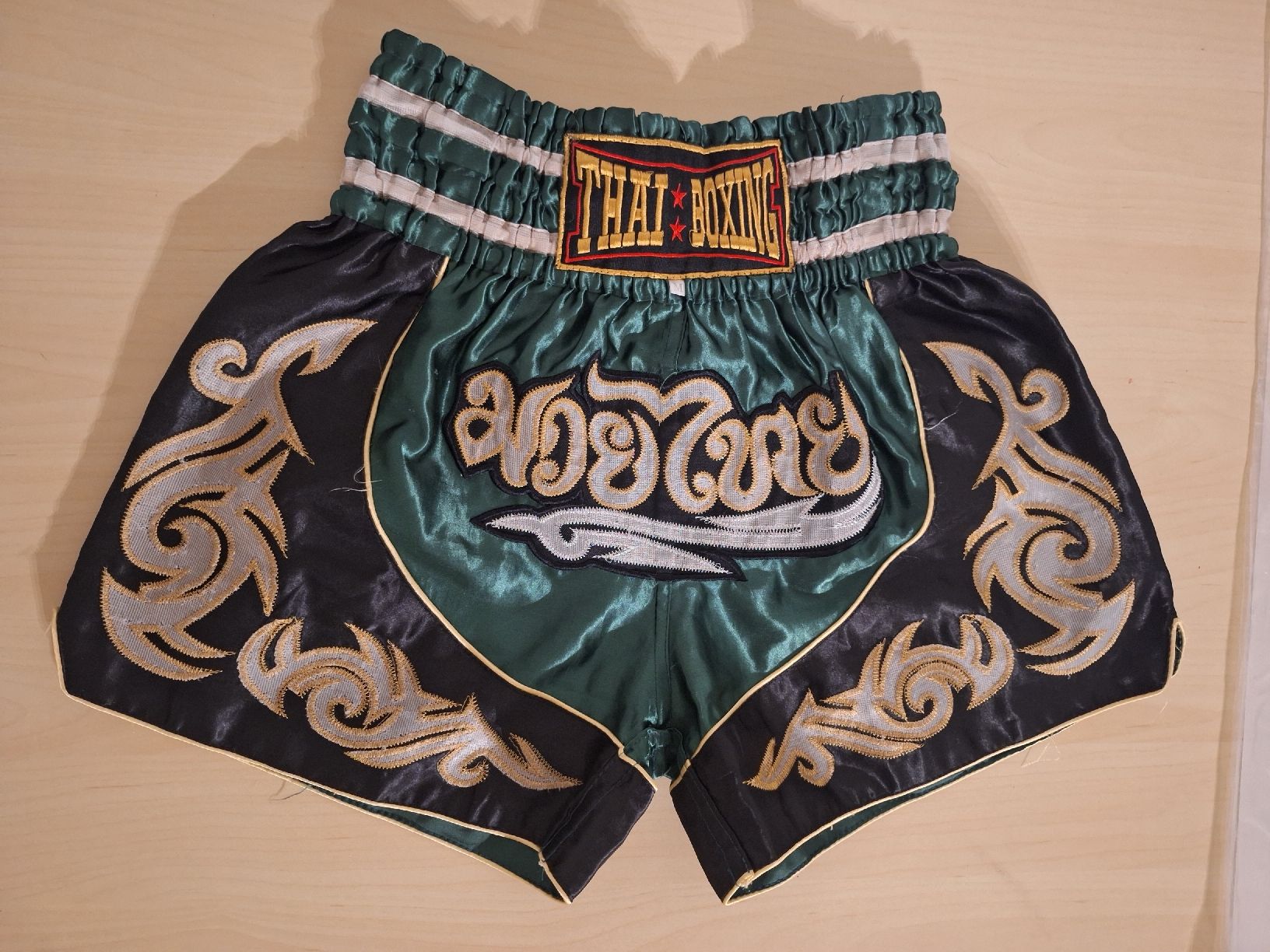 Pantaloni: Kampfsporthose Boxhose Grösse M  – Usato da Stansstad venduto da Duracell__5