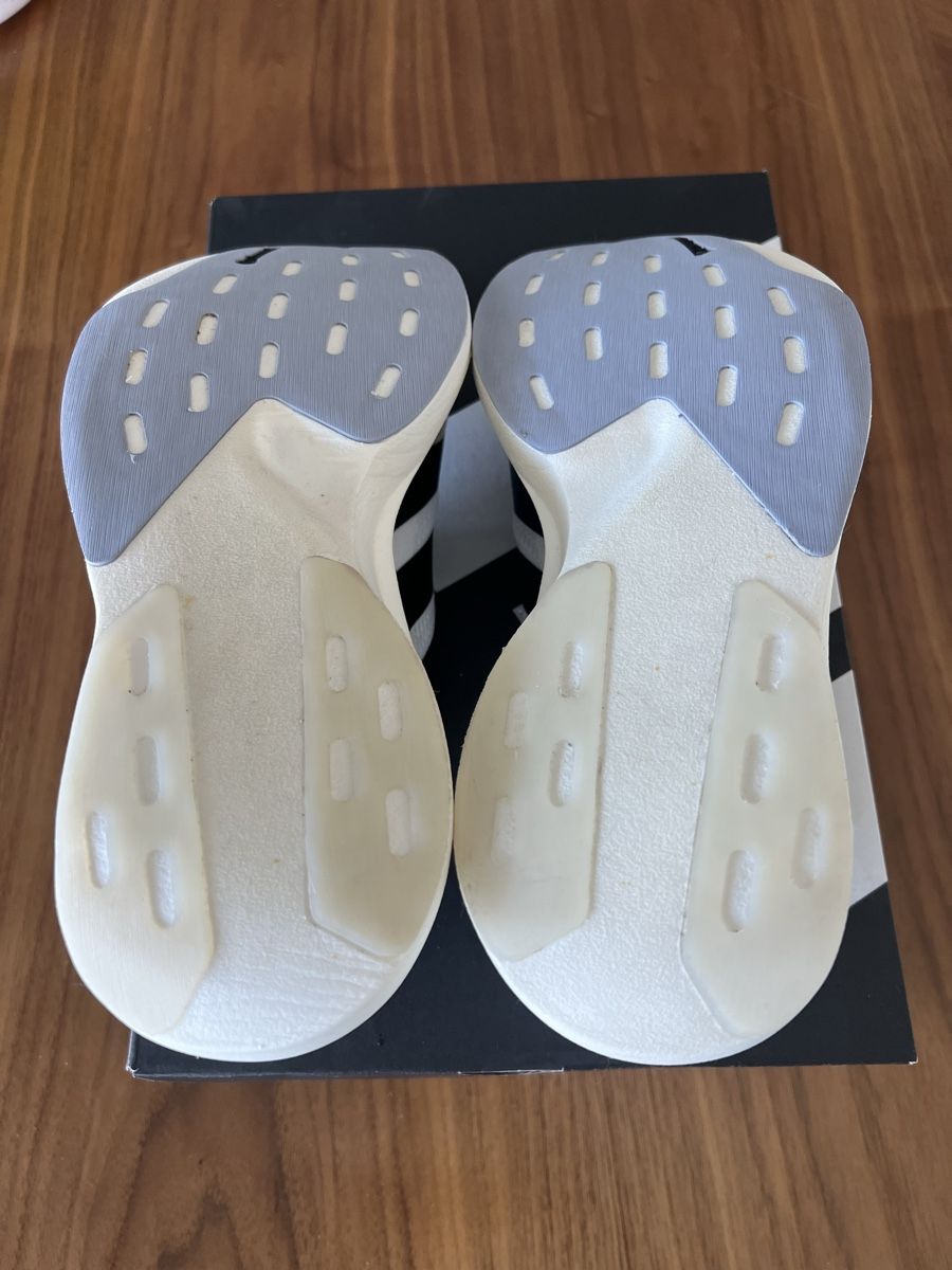 Adidas Scarpe da uomo: Adidas Adizero Evo SL – Nuovo (secondo la descrizione) da La Tour-de-Trême venduto da Bridou44 4