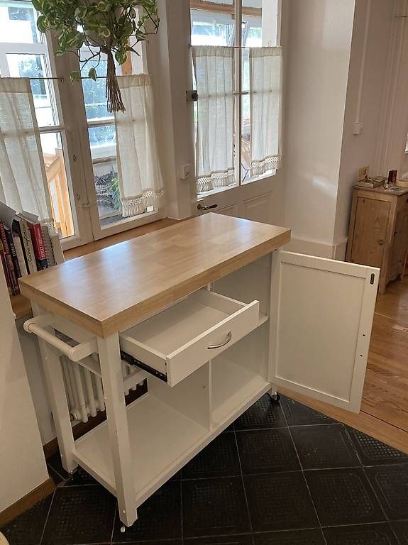 Carrelli di servizio: Küchenwagen / Servierwagen 100cm x 45cm  – Usato da Pratteln venduto da riq