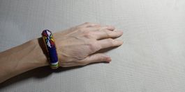 Bracelet d'Arizona avec petites perles couleurs rasta NEUF