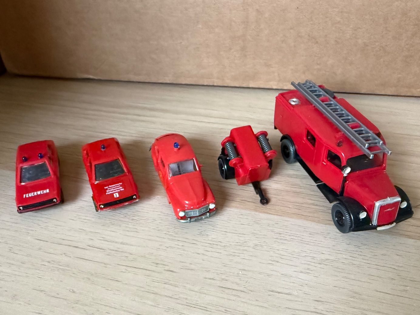 Herpa Modellini d'auto: Lot 1 pompier 1/87 – Difettoso da Morrens VD venduto da YannD02 1