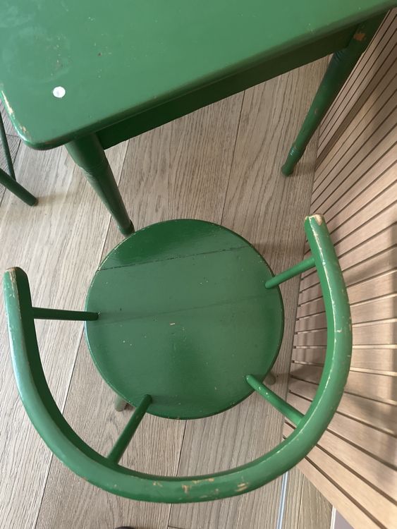 Kindertisch mit 3 Stühlen grün vintage 3