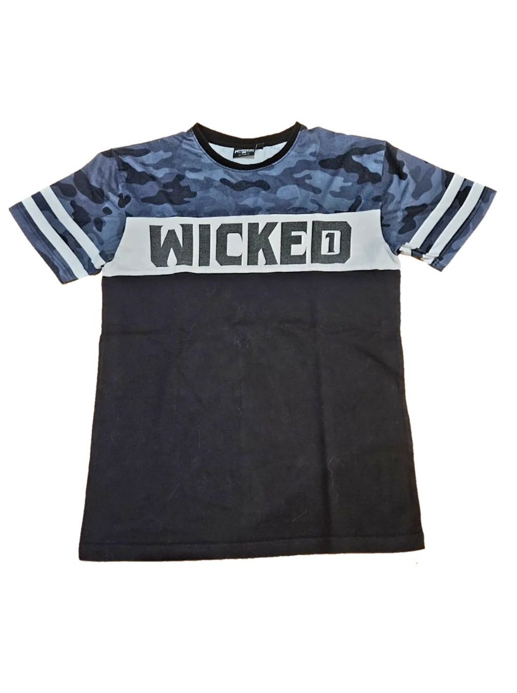 T-shirt: T-shirt Wicked - Size L – Usato da Ecoteaux venduto da floom