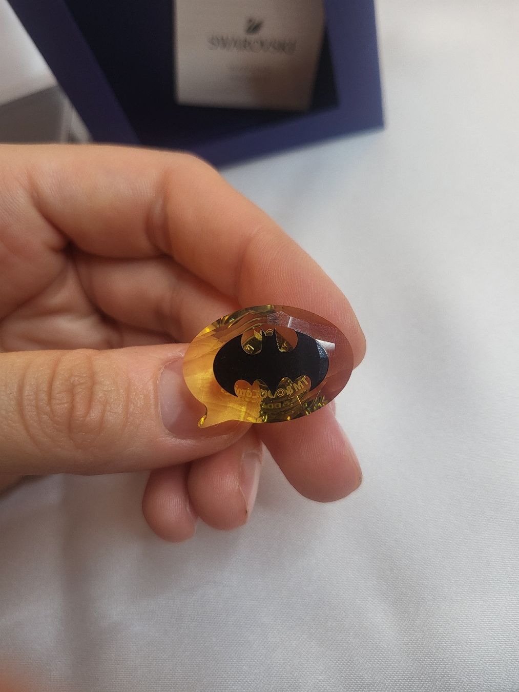 Swarovski Spille & Fermagli: NEUE Swarovski Batman Magnet Brosche – Nuovo e nell'imballaggio originale da Hellbühl venduto da d.d.d.125 2