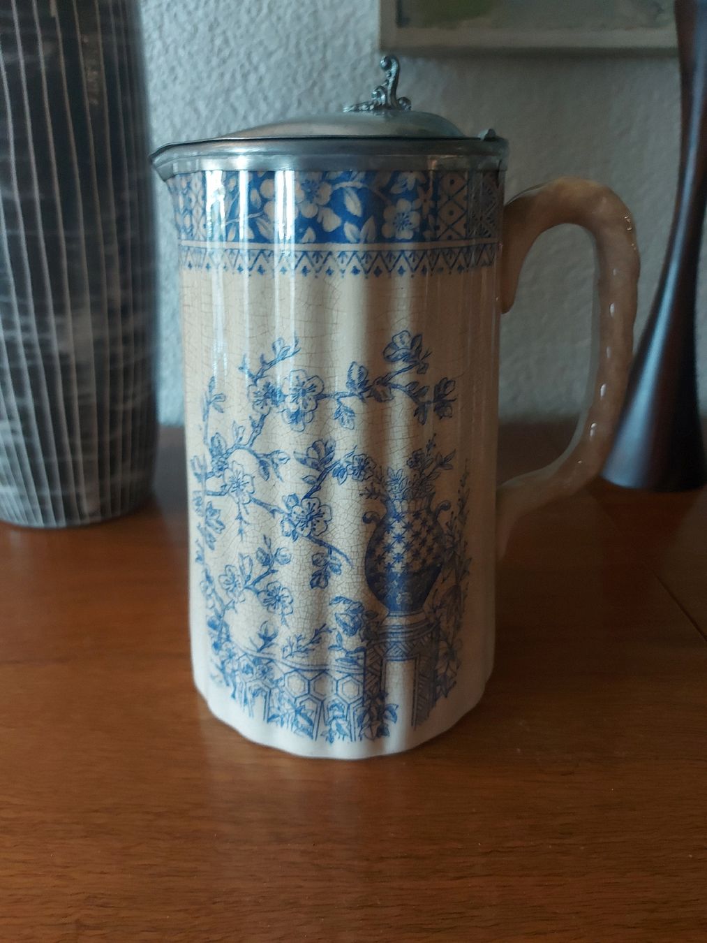 Caraffe: Antiker Krug mit Zinndeckel – Usato da Ostermundigen venduto da son_vd9k 1
