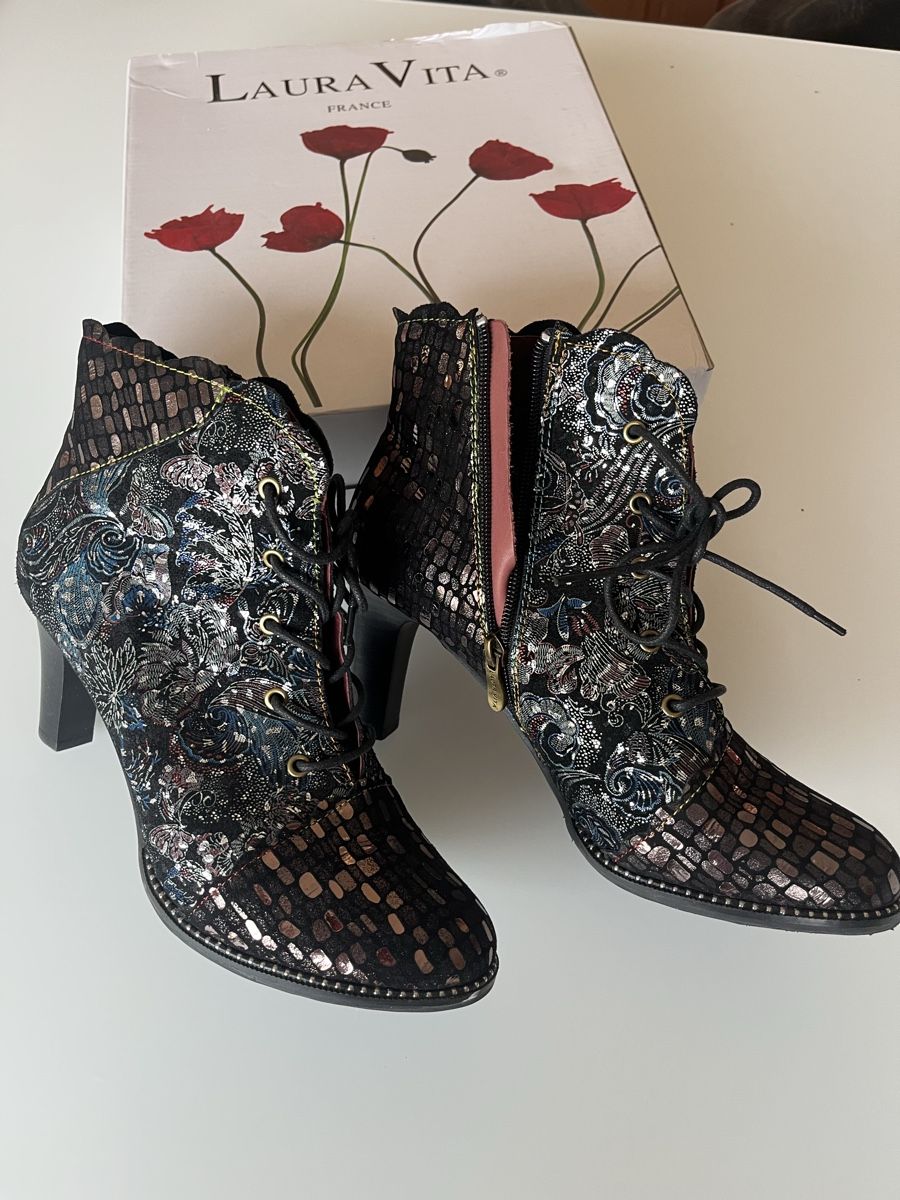 Scarpe da donna: Laura Vita Stiefelette Gr. 41 – Nuovo (secondo la descrizione) da Richterswil venduto da Ness 1
