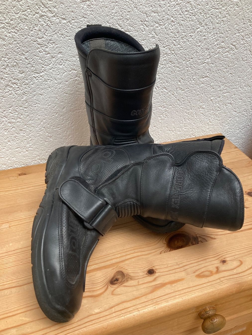 Scarpe da donna: Bottes cuir moto gortex noir gr. 37 – Usato da Court venduto da luckychance22 1