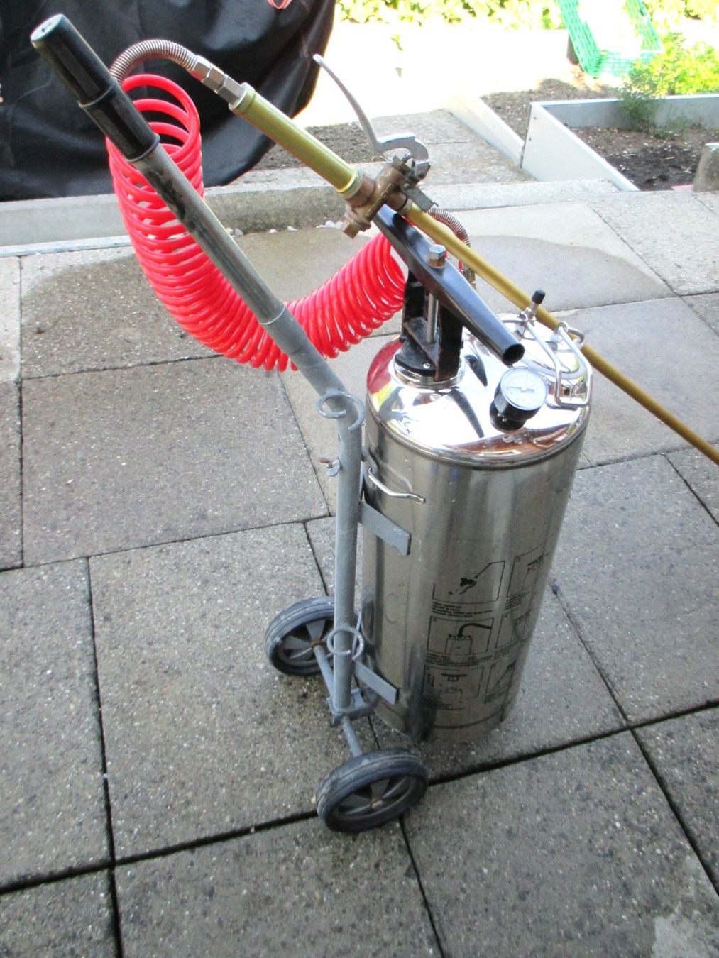 Tecnologia medica: Birchmeier Druckspeicher Spray-Matic 10 S – Usato da zürich venduto da Haluk1 4